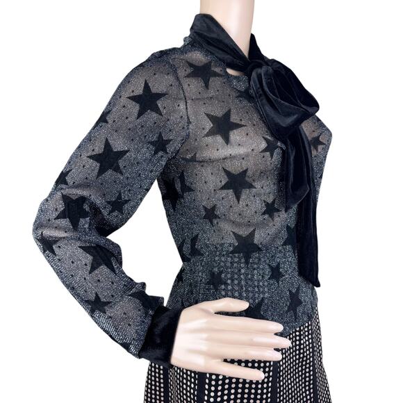 New Haoduoyi Black Stars Tie Front Shimmery Silver Long Sleeves Blouse Size S - Picture 5 of 9
